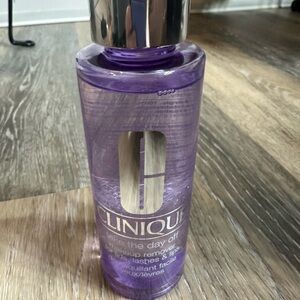 Clinique take the day off make up remover